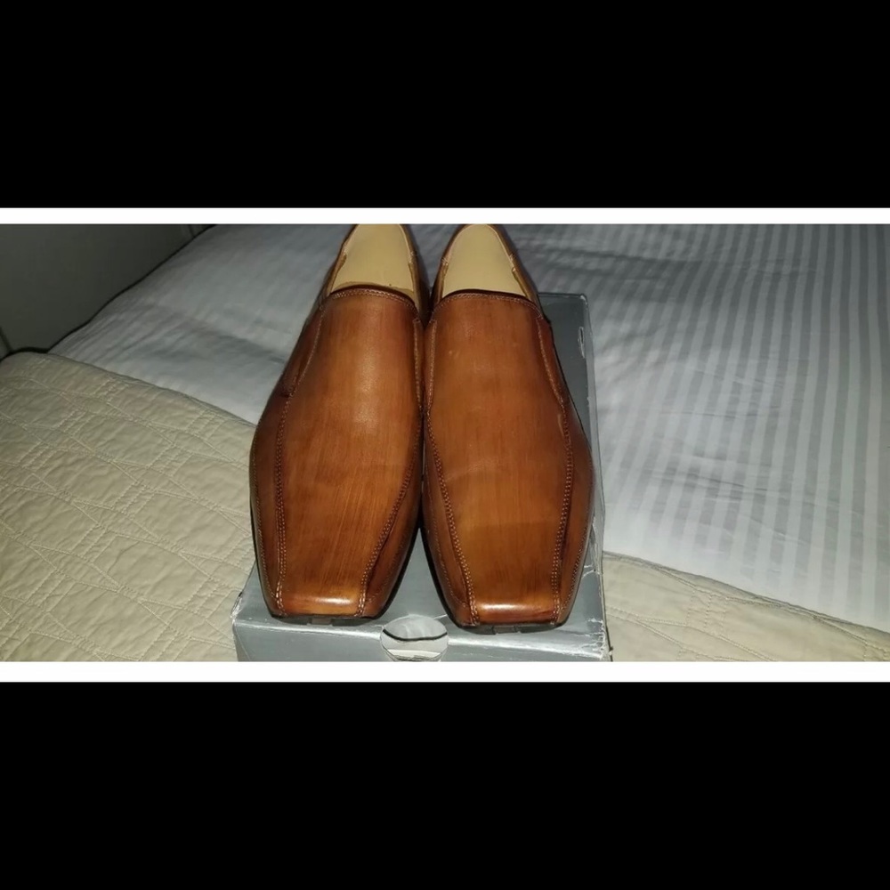 Brand new Aldo square toe dress shoe.